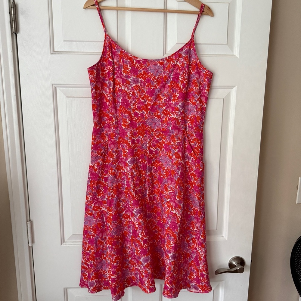 Tuckernuck Pink Floral Dress L